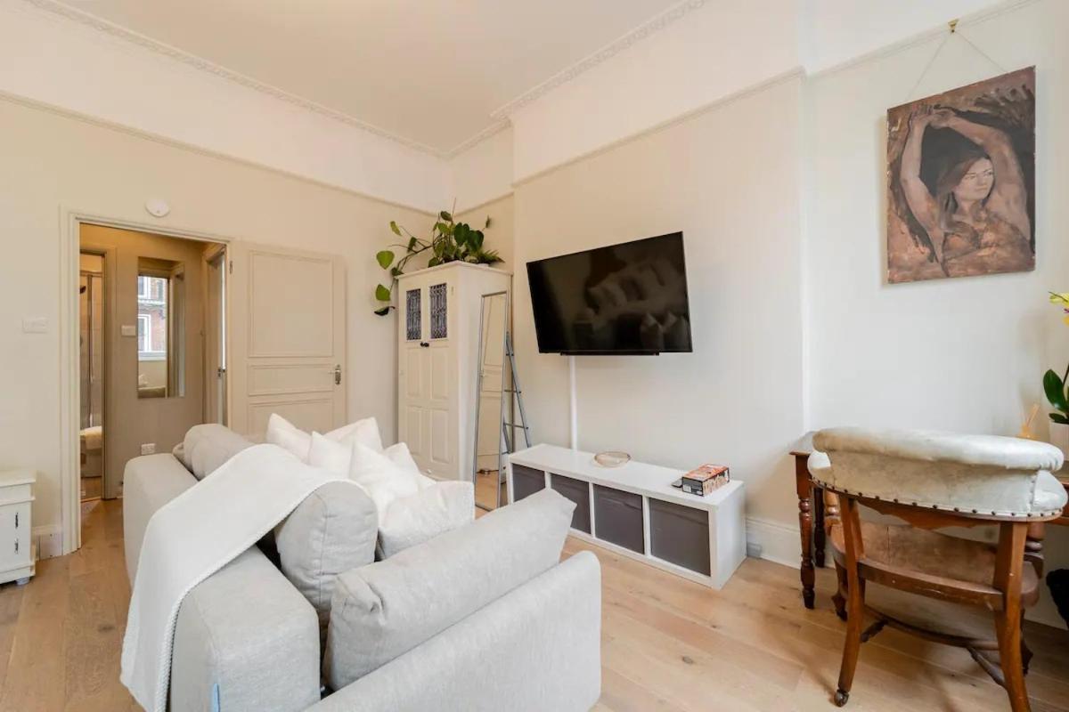 Appartamento Crawford Street Studio, By The Design Traveller Londra Esterno foto